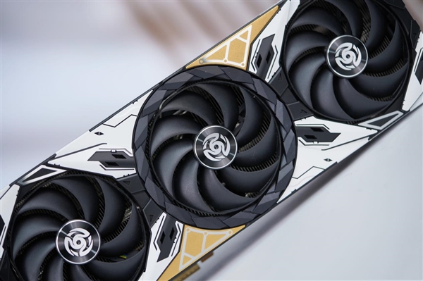 元气美少女天启姬降临！索泰RTX 5070 Ti 16GB天启OC图赏
