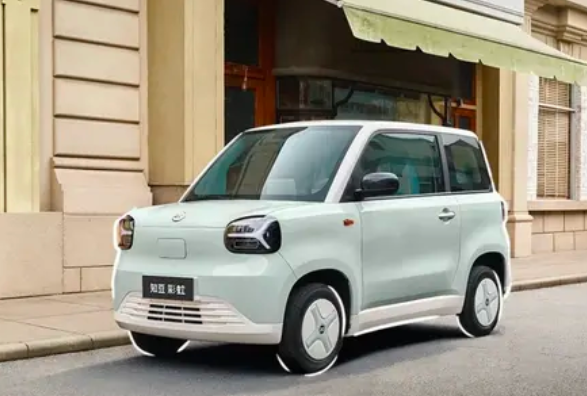 宏光MINI EV同级！知豆彩虹Pro上市：零售价3.89万起