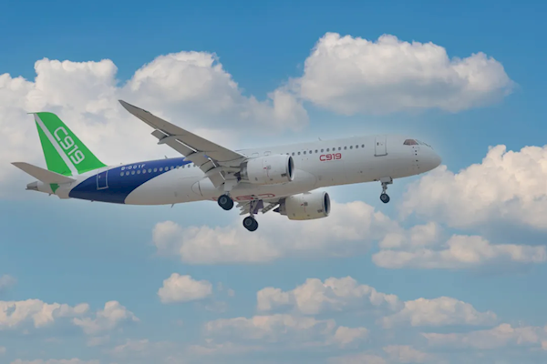 马航考虑购买中国商用飞机：C909、C919都在评估中