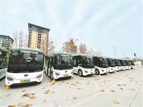 重庆上线响应公交车：手机APP一键下单 公交车开到家门口接人