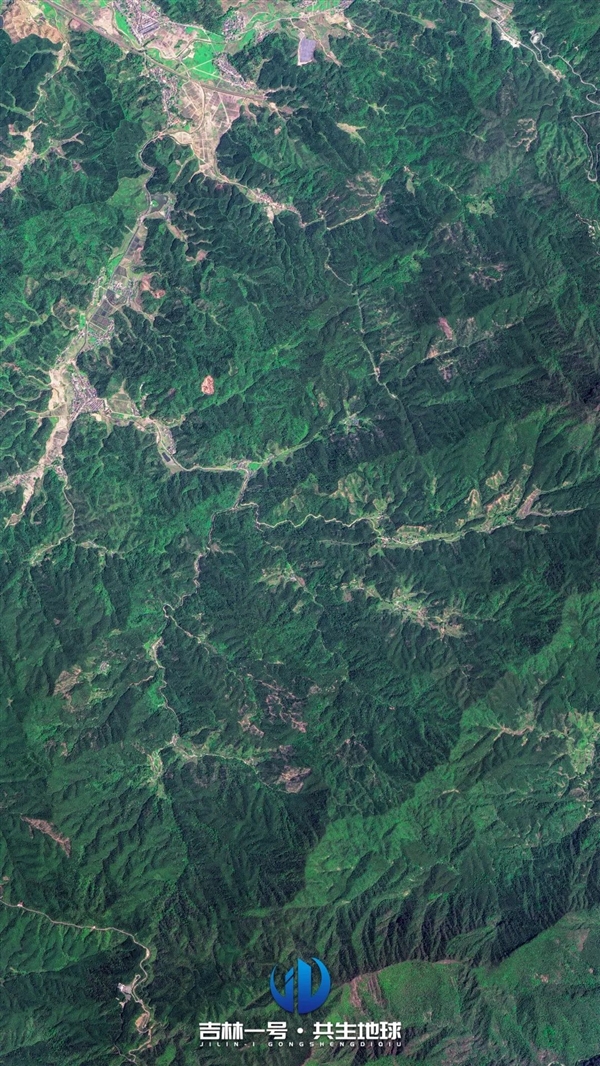 五一在家云游：卫星俯瞰华夏名山名湖、文化古镇