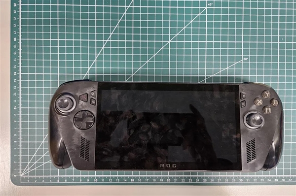 Xbox掌机亮相