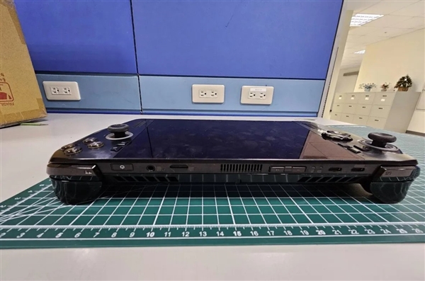 Xbox掌机亮相